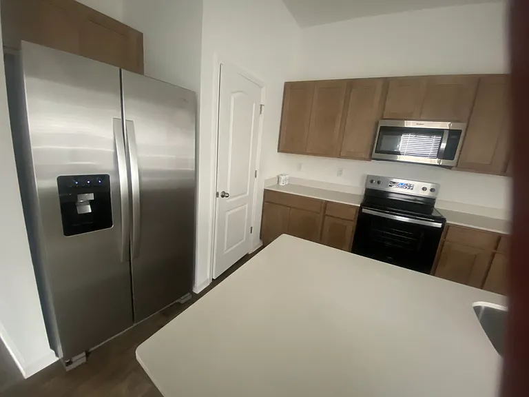 4270 Quaking St — Photo 15