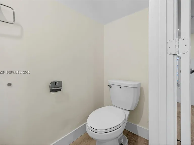 15841 NW 91st Ct — Photo 46