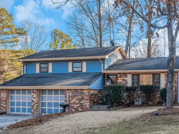 100 Traverse Ct, College Park, GA 30349