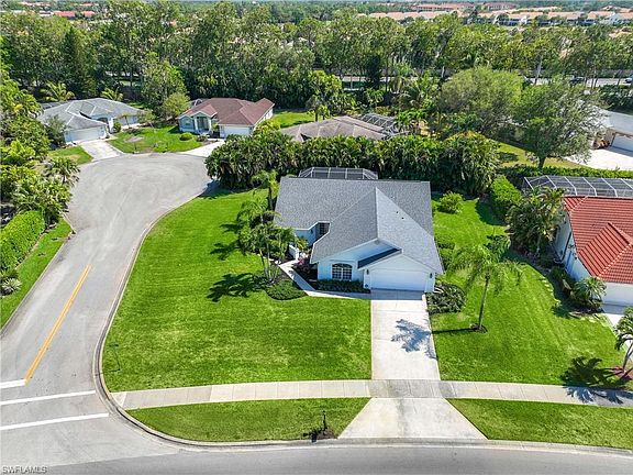 5th image of 597 Lambton LN