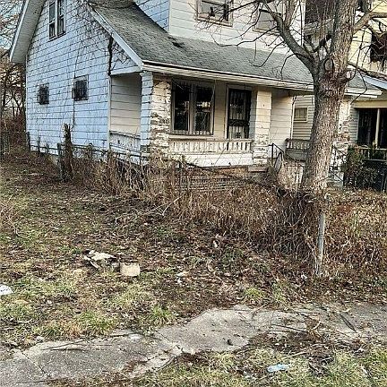 5th image of 736 N Paul Laurence Dunbar St