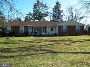 42 Farber Dr, Chalfont, PA 18914