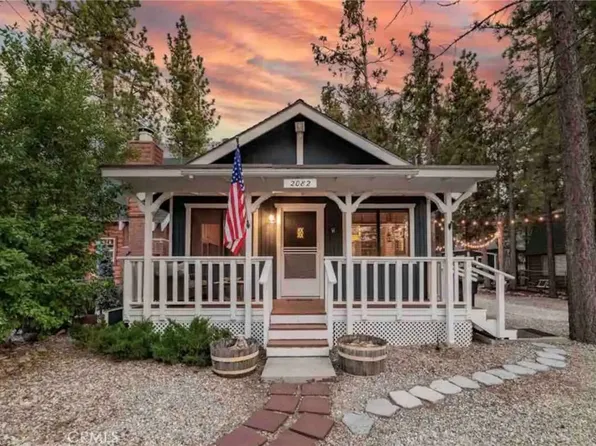 2082 4th Ln, Big Bear City, CA 92314
