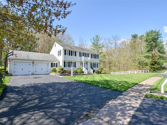 2nd image of 350 Quarry Brook Dr
