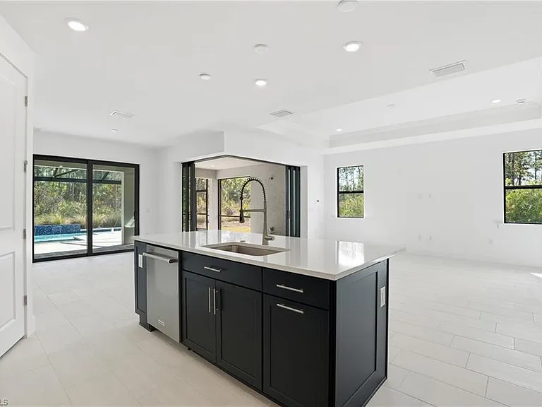 2148 Sequoia Ct — Photo 3