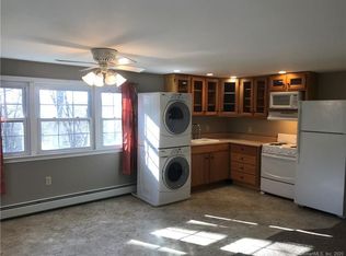 6 Rose Garden Ln #2, Norwich, CT 06360