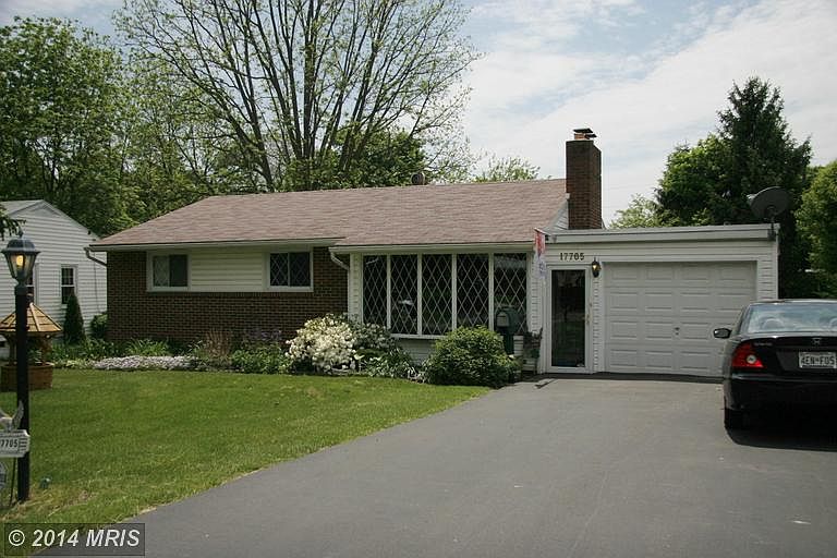 1st image of 17705 Crest Dr