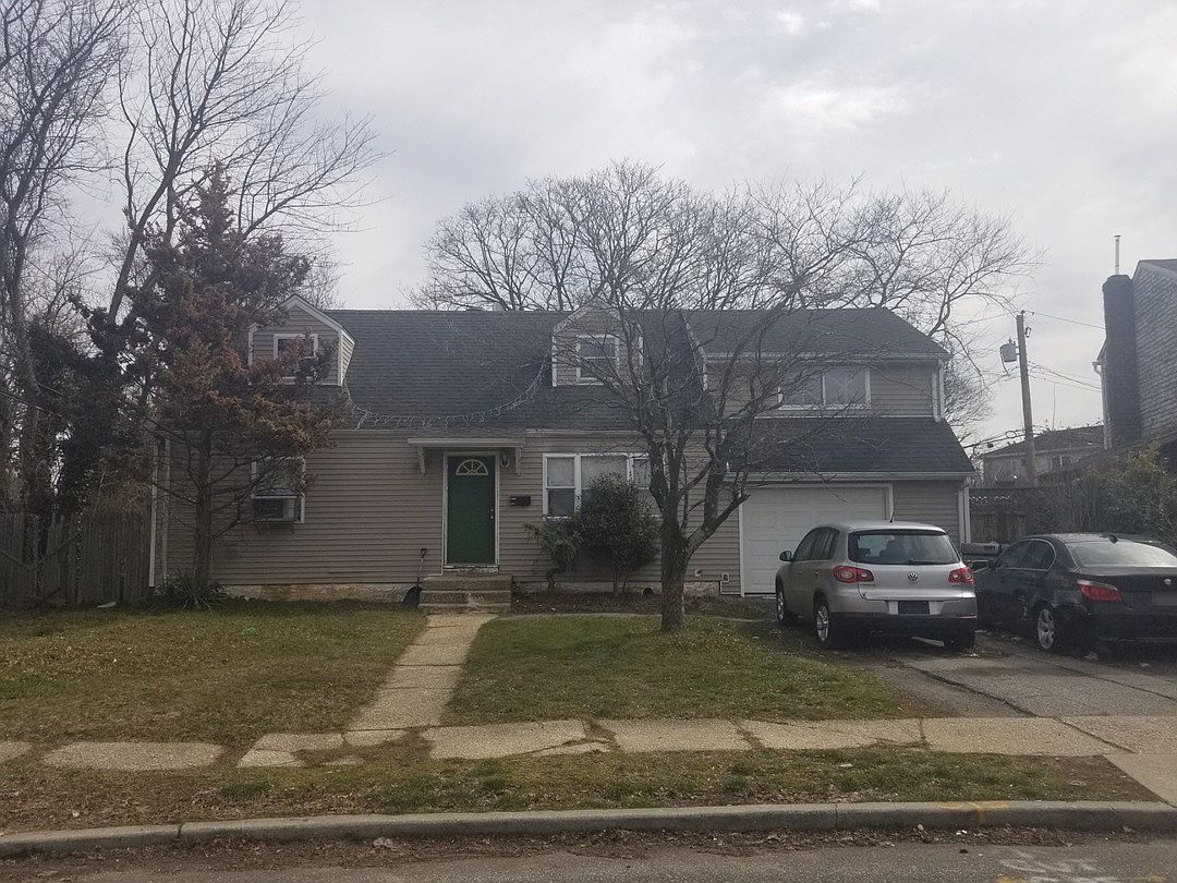 1 Emily St, Massapequa, NY 11758 Zillow