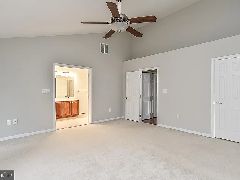 4654 Hummingbird Ln — Photo 25