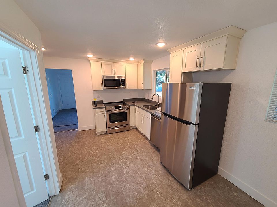 1st image of 1412 110th St S #A