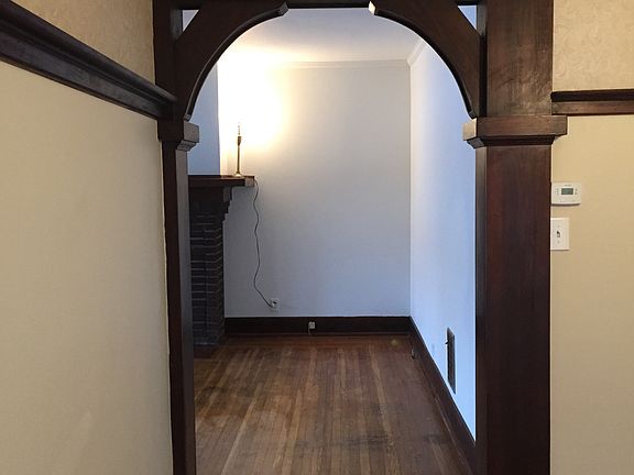 4th image of 83 Saint Johns Parkside St