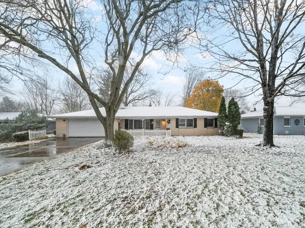 25 Maple St, Yorkville, IL 60560