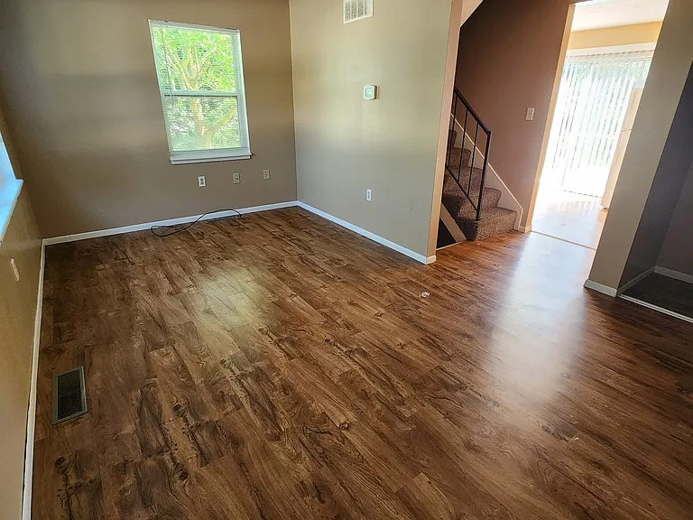 1310 E North St #1 — Photo 1