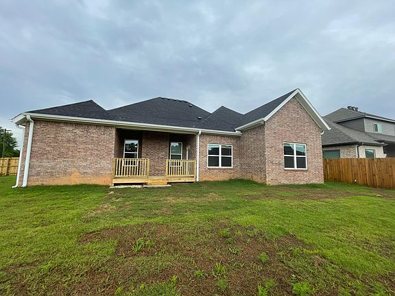 2nd image of 5624 Lavender Ave