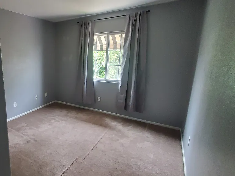 Upstairs bedroom 2