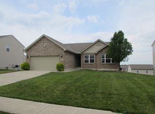 2717 Fairfield Ridge Dr, Hamilton, OH 45011