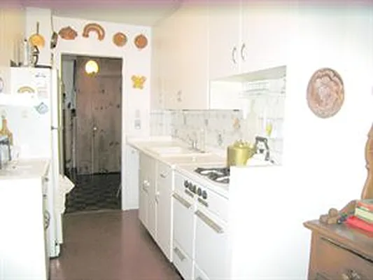 Sold by Douglas Elliman | media 38