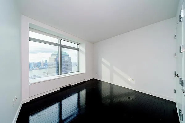 Rented by Douglas Elliman | media 4