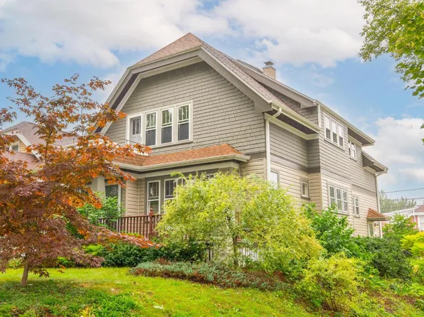 2477 N 69th STREET #2479, Wauwatosa, WI 53213