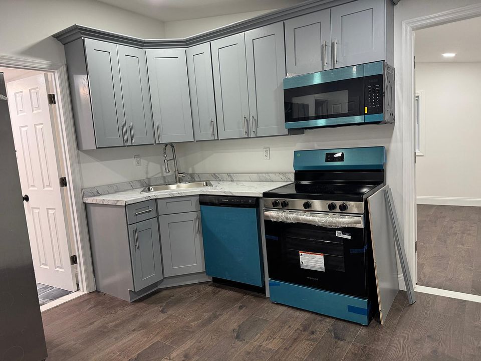 1st image of 11 Snowberry Ln #2