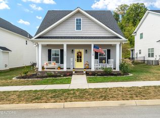 115 Boysenberry Dr, Oak Ridge, TN 37830