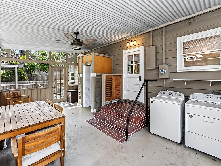 1010 Virginia Dr — Photo 43