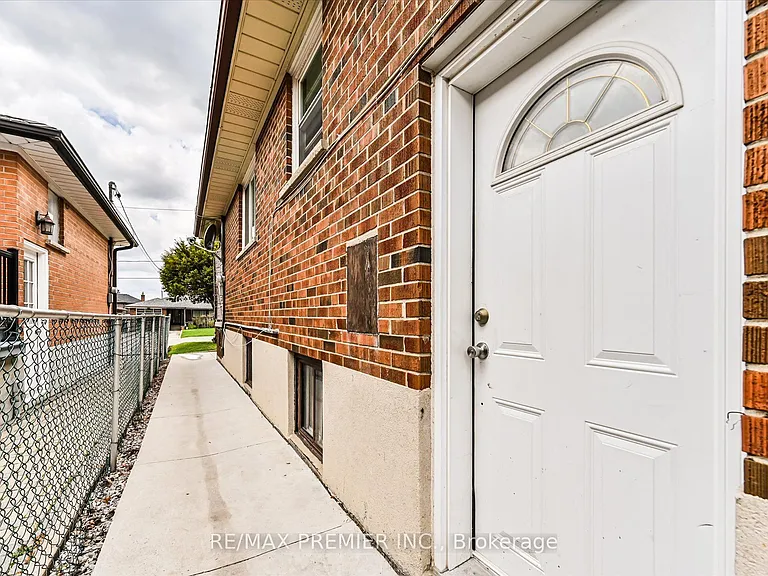 39 Jocada Rd #LOWER — Photo 11