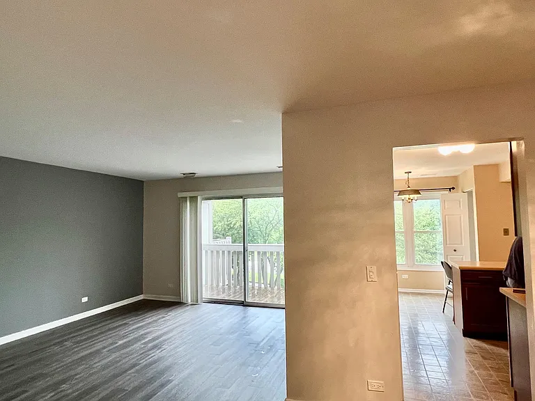 1415 Sutton Ct — Photo 10
