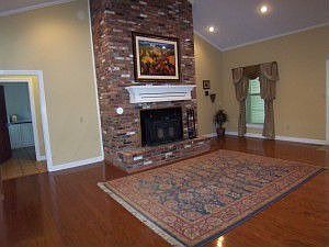 5th image of 3719 Woodridge Ct