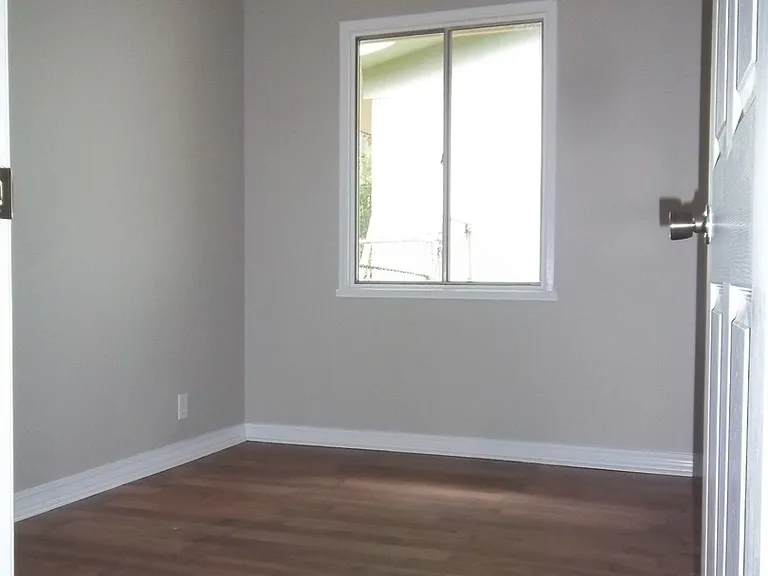 2832 Holiday Ln — Photo 15
