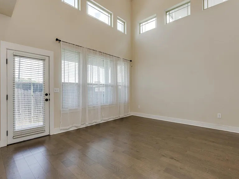 7906 Wildcat Pass — Photo 14