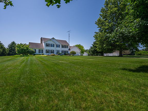 4th image of 31401 Middle Crossing Rd