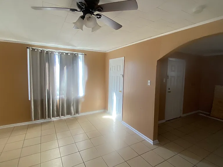 1825 Pailet Ave — Photo 4