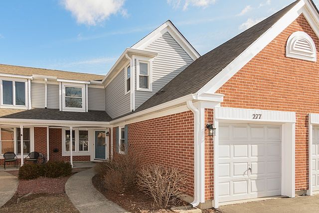 1st image of 277 University Ln #5