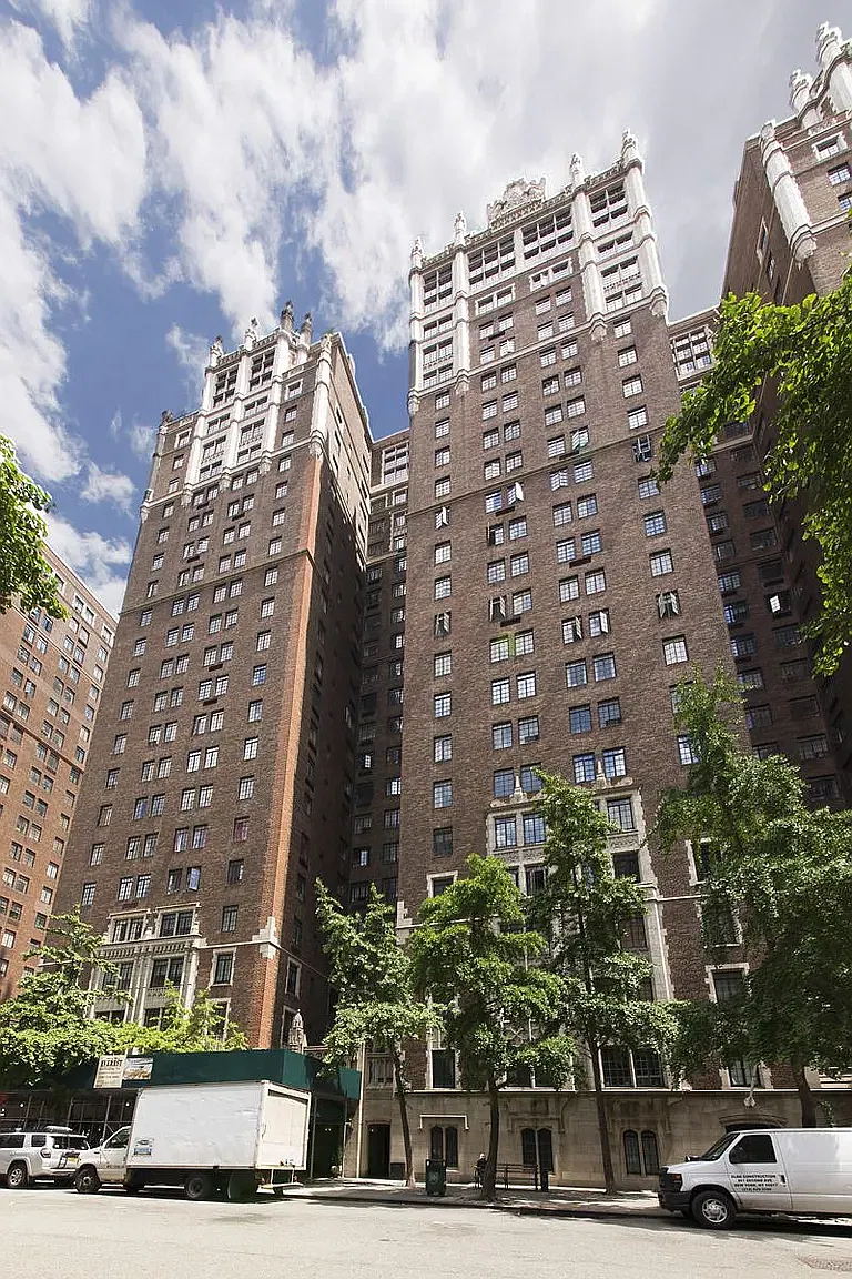 5 Tudor City Place — Photo 3