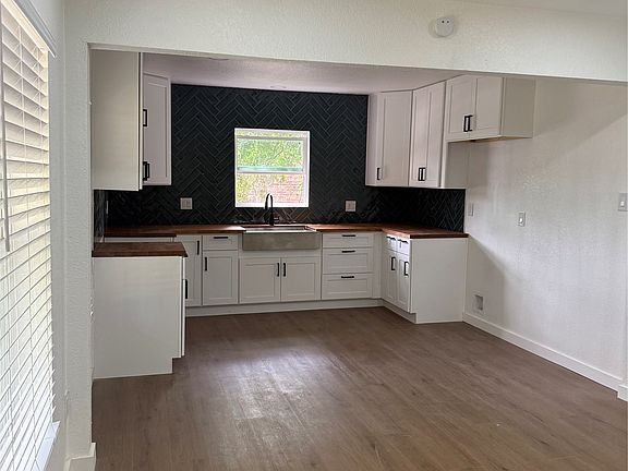 3rd image of 3004 N 15a St