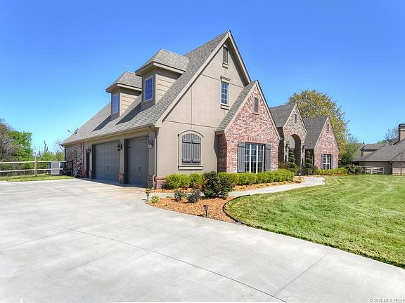 2nd image of 22042 S Candlestick Ln