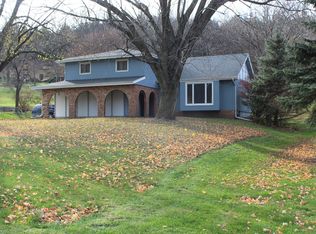 22804 Linden Rd W, Crescent, IA 51526