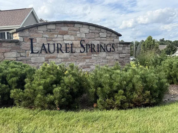Lt140 LAUREL SPRINGS CIRCLE, Jackson, WI 53037