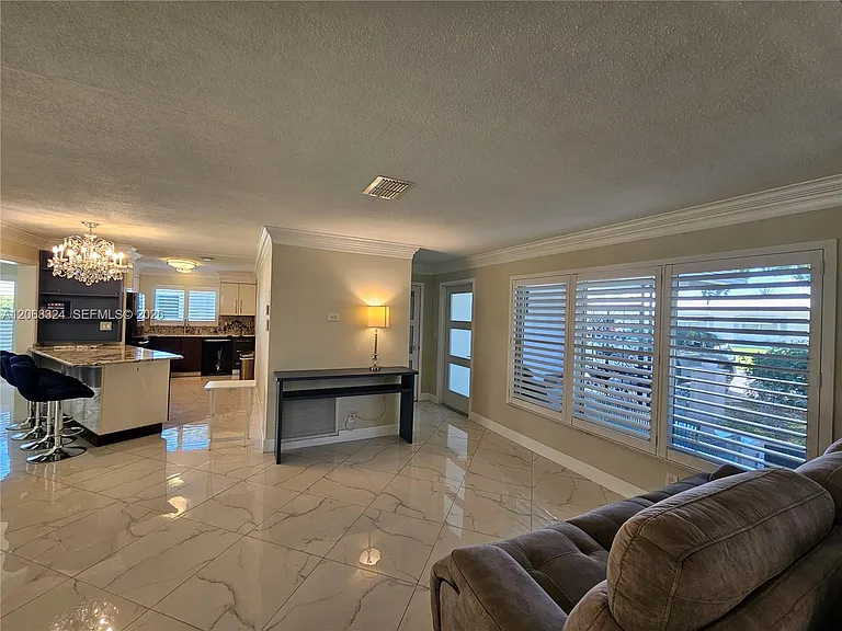 2661 NW 4th Ave — Photo 11
