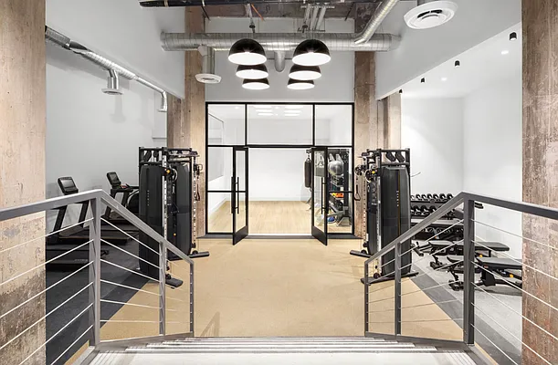 Rented by SERHANT. | media 9