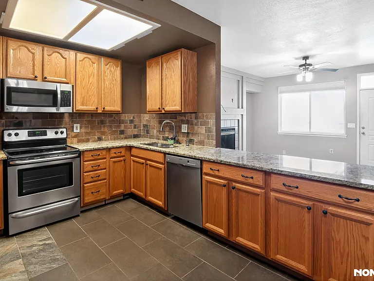 1089 S Walden Way #111 — Photo 22