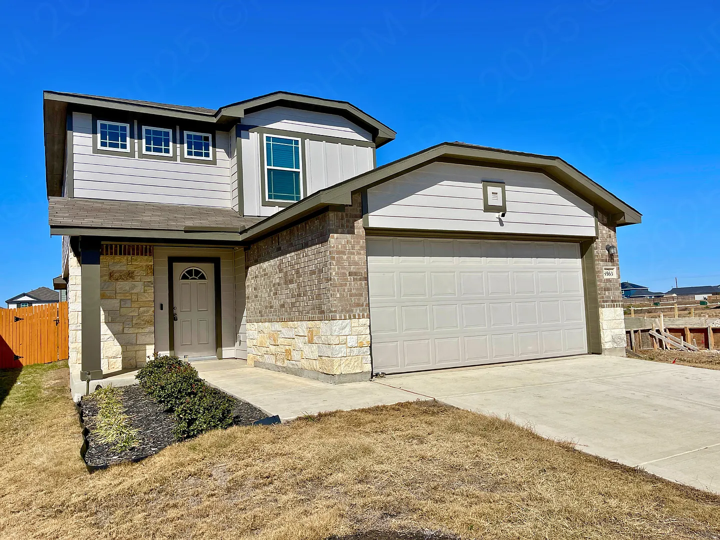 Move-In Special. 1 Month Free Rent with a 12-month lease — Photo 3