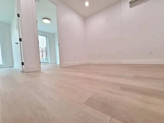 Rented by Dwelling NY Realty Inc | media 14