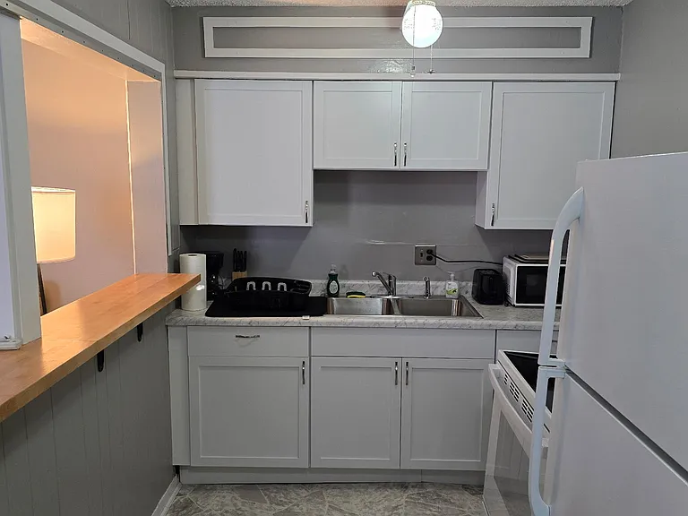 309 S Van Doren St #2 — Photo 4