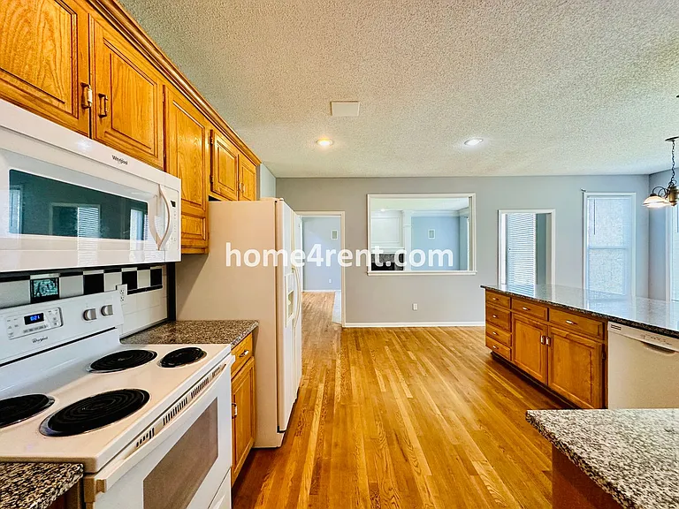 8102 W 144th Pl — Photo 17