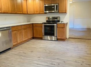 107 Spring St #1, Rockland, MA 02370