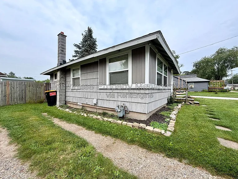 544 Hacker Dr — Photo 1