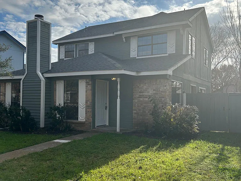 10348 Wood Heights Dr — Photo 1