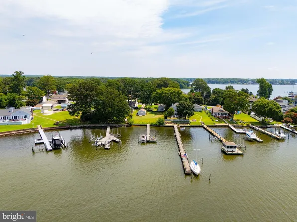 1702 Wilson Point Rd, Baltimore, MD 21220